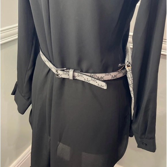 Michael Kors Grey Signature Logo Belt Fanny Pack - Picture 3 of 9